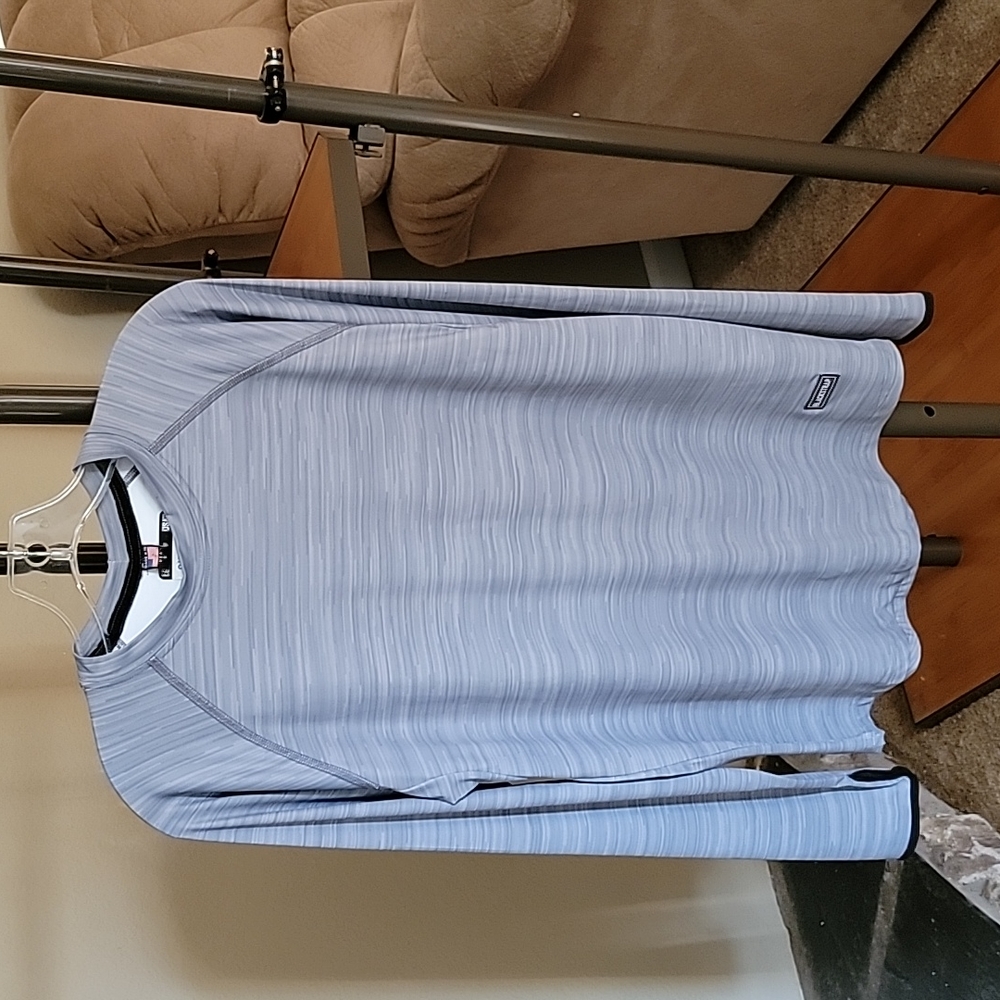 Blackstrap Brackish Men's Crew Color:Heather Gray